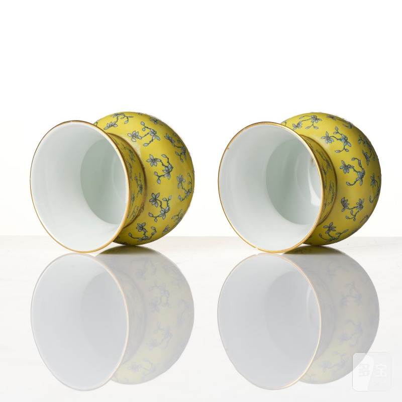 Two enamelled yellow-ground vessels, - 图5